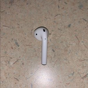 left airpod